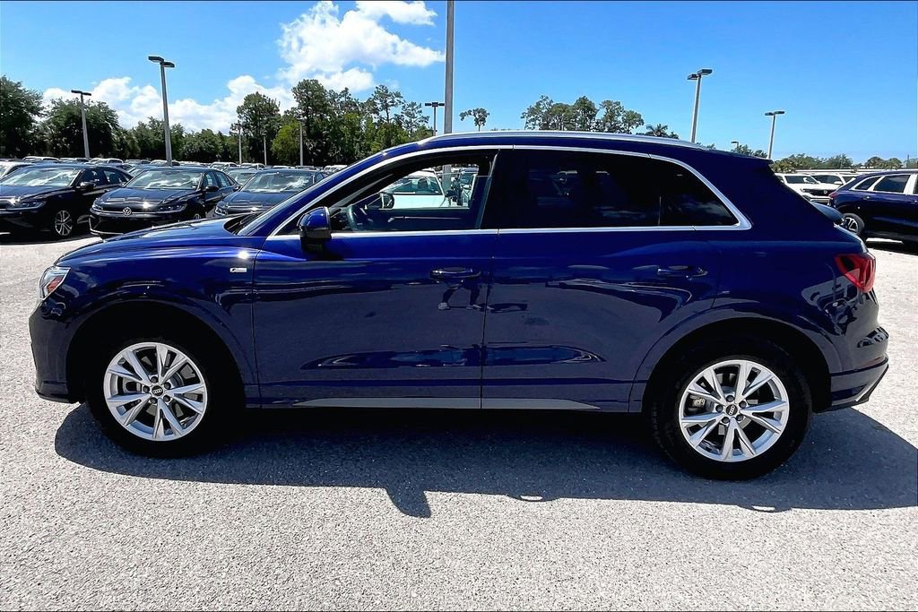 Certified 2025 Audi Q3 2.0T Premium Plus w/ Premium Plus Package AWD/4WD image 8