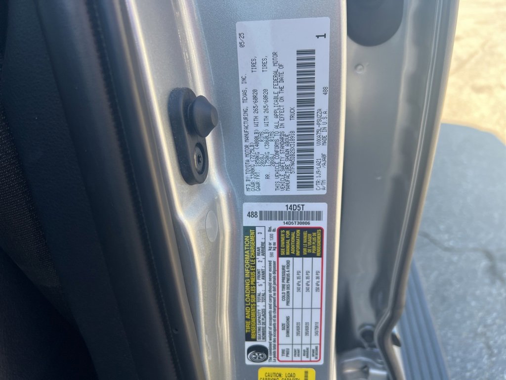 Used 2025 Toyota Tundra Platinum image 17