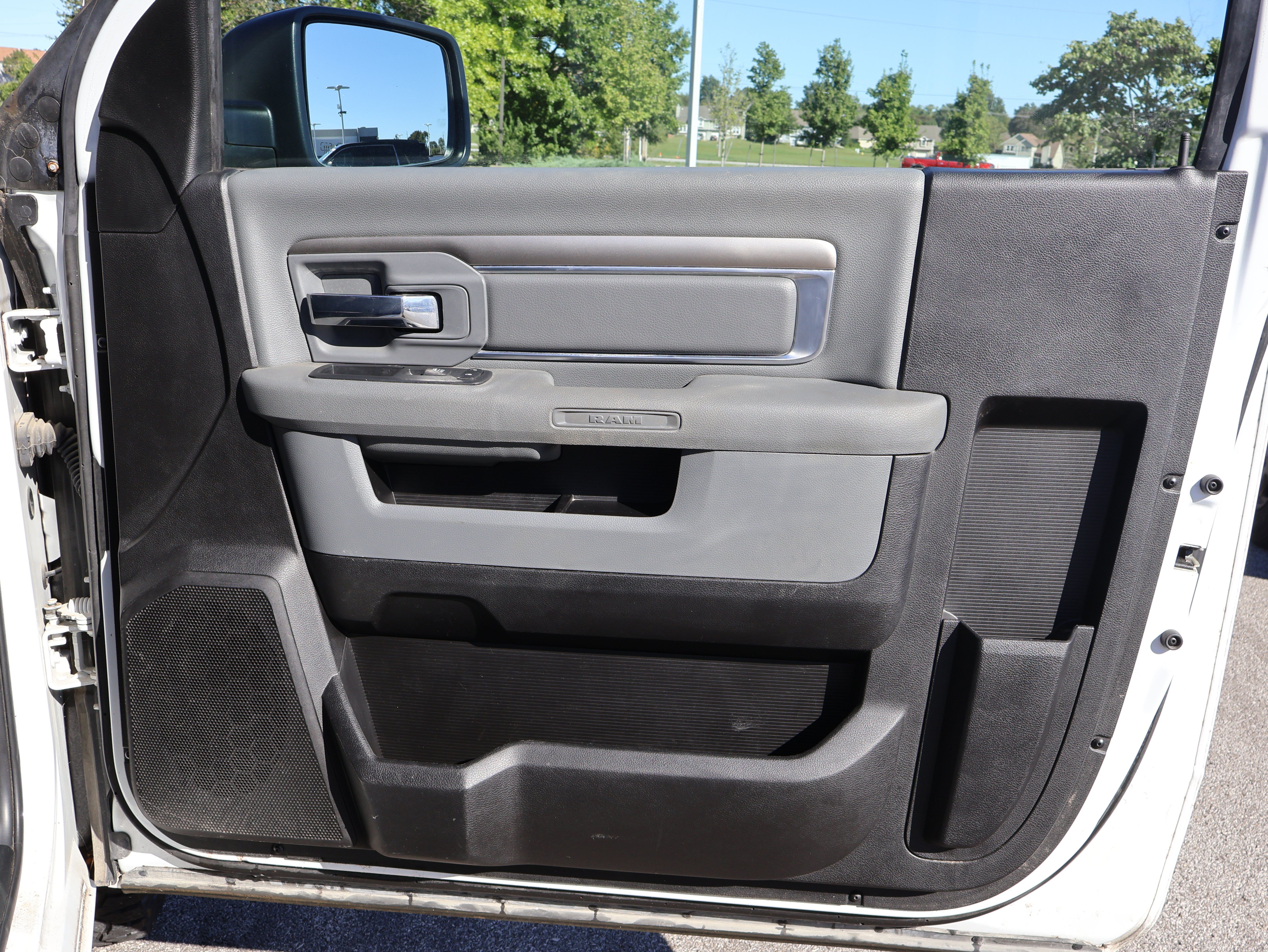 Used 2018 RAM 1500 Tradesman w/ Power & Remote Entry Group RWD image 12