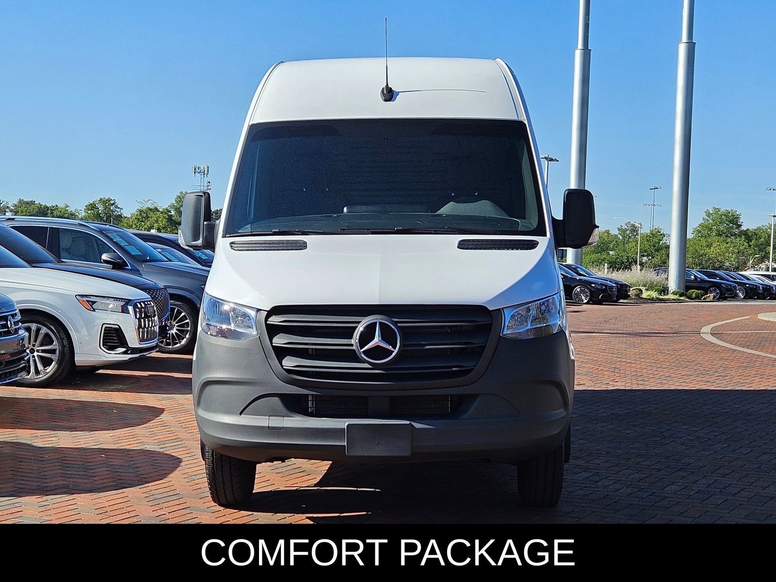 Used 2024 Mercedes-Benz Sprinter 3500 image 3