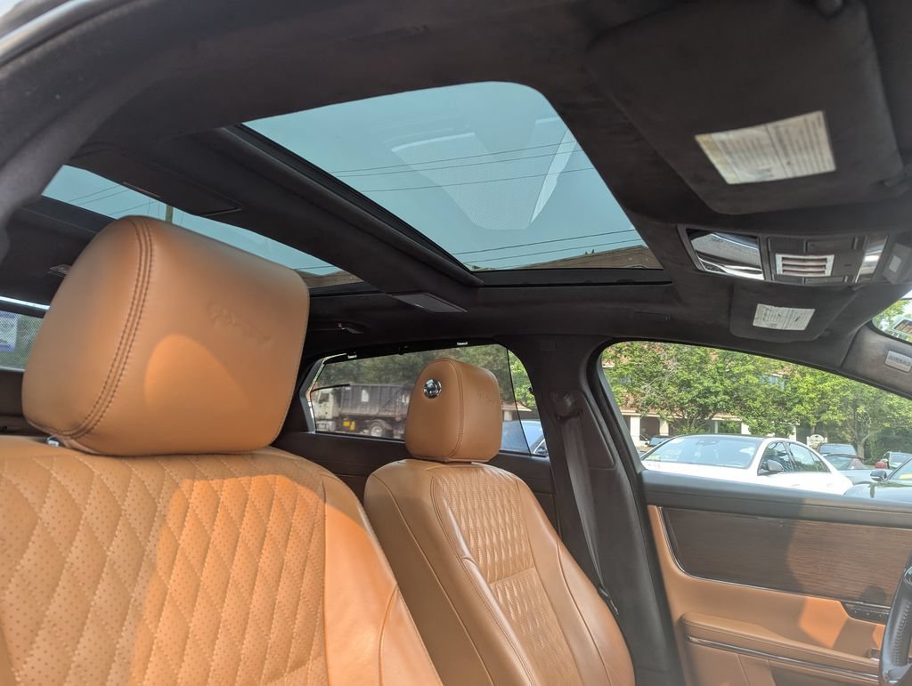 Used 2017 Jaguar XJ L Supercharged RWD image 45