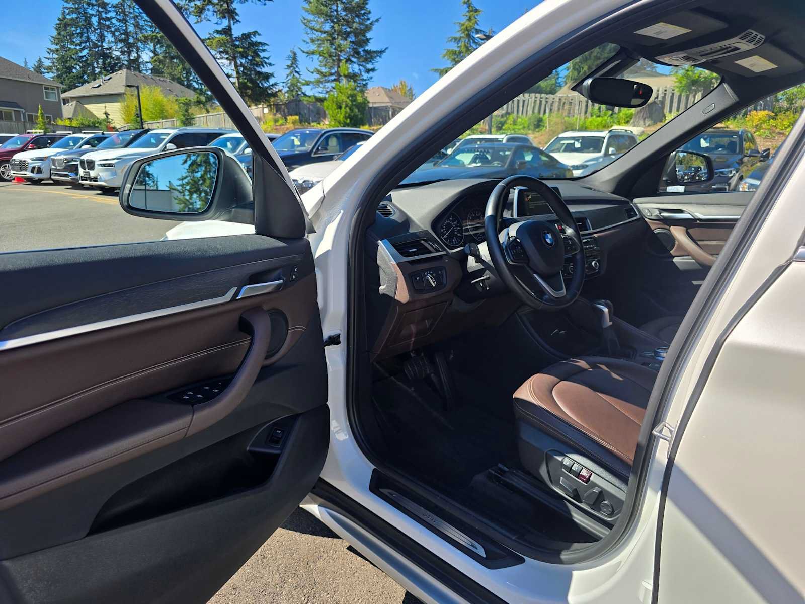 Used 2017 BMW X1 xDrive28i AWD/4WD image 19