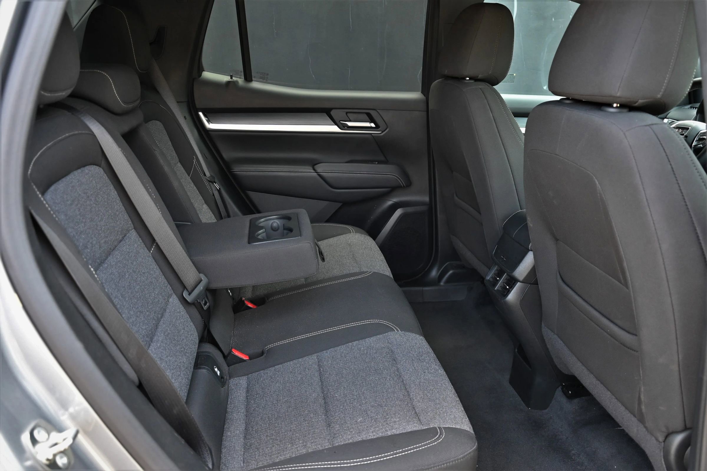 Used 2025 GMC Terrain Elevation AWD/4WD image 16