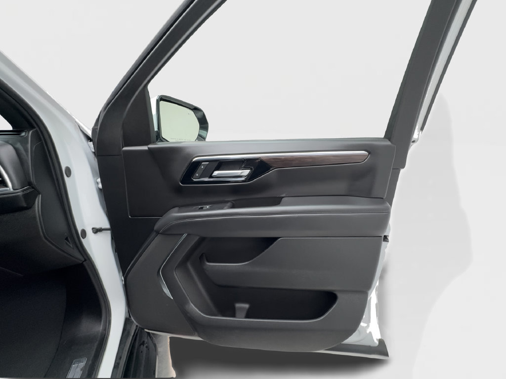 Used 2025 Chevrolet Tahoe LT RWD image 43