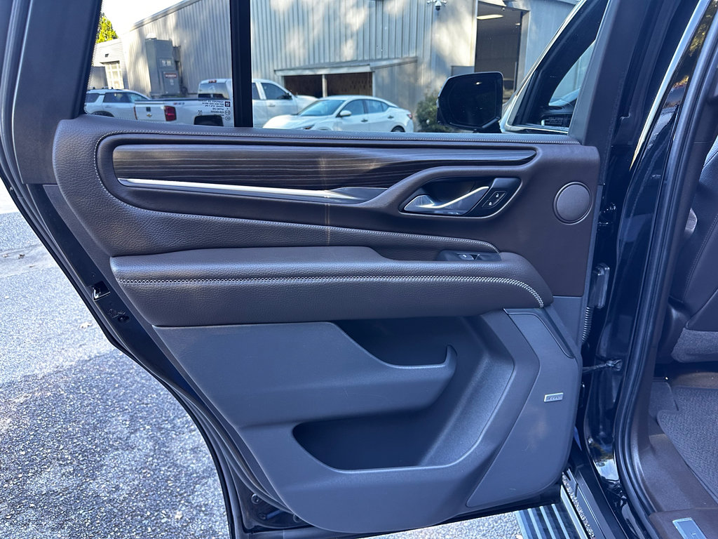 Used 2021 GMC Yukon Denali w/ Denali Ultimate Package image 18