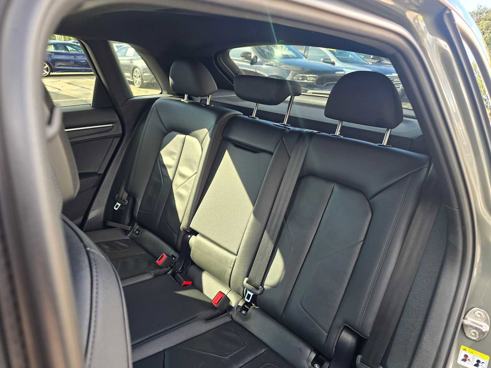 Used 2023 Audi Q3 2.0T Premium Plus w/ Premium Plus Package image 19