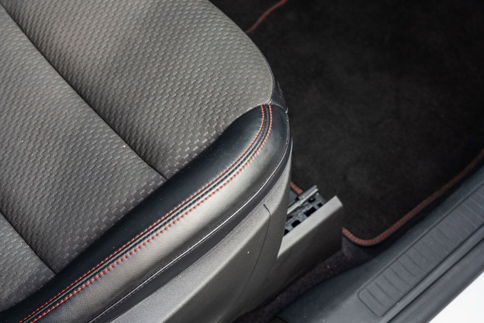 Used 2023 Ford Escape ST-Line Select image 13