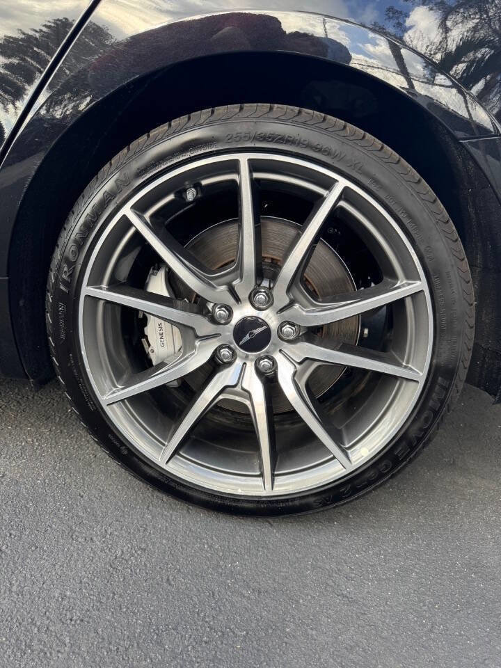 Used 2025 Genesis G70 2.5T image 34