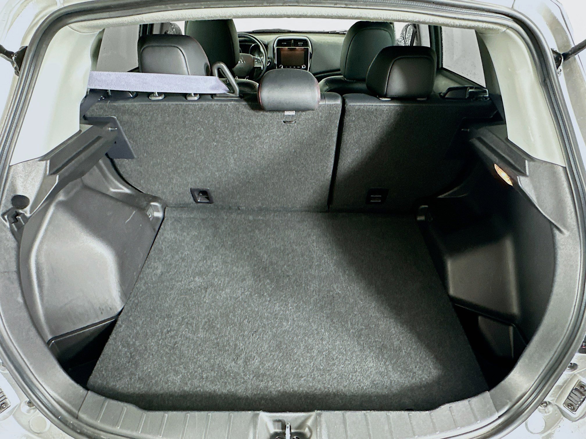 Used 2025 Mitsubishi Outlander Sport SE image 27