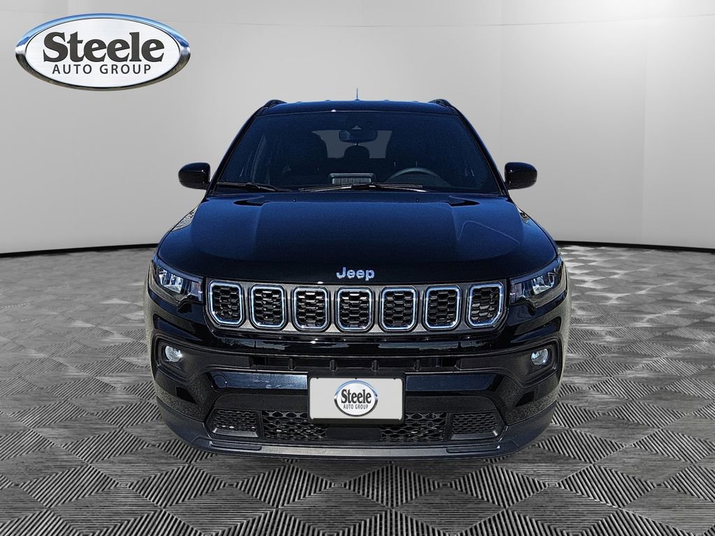Used 2025 Jeep Compass Latitude image 8