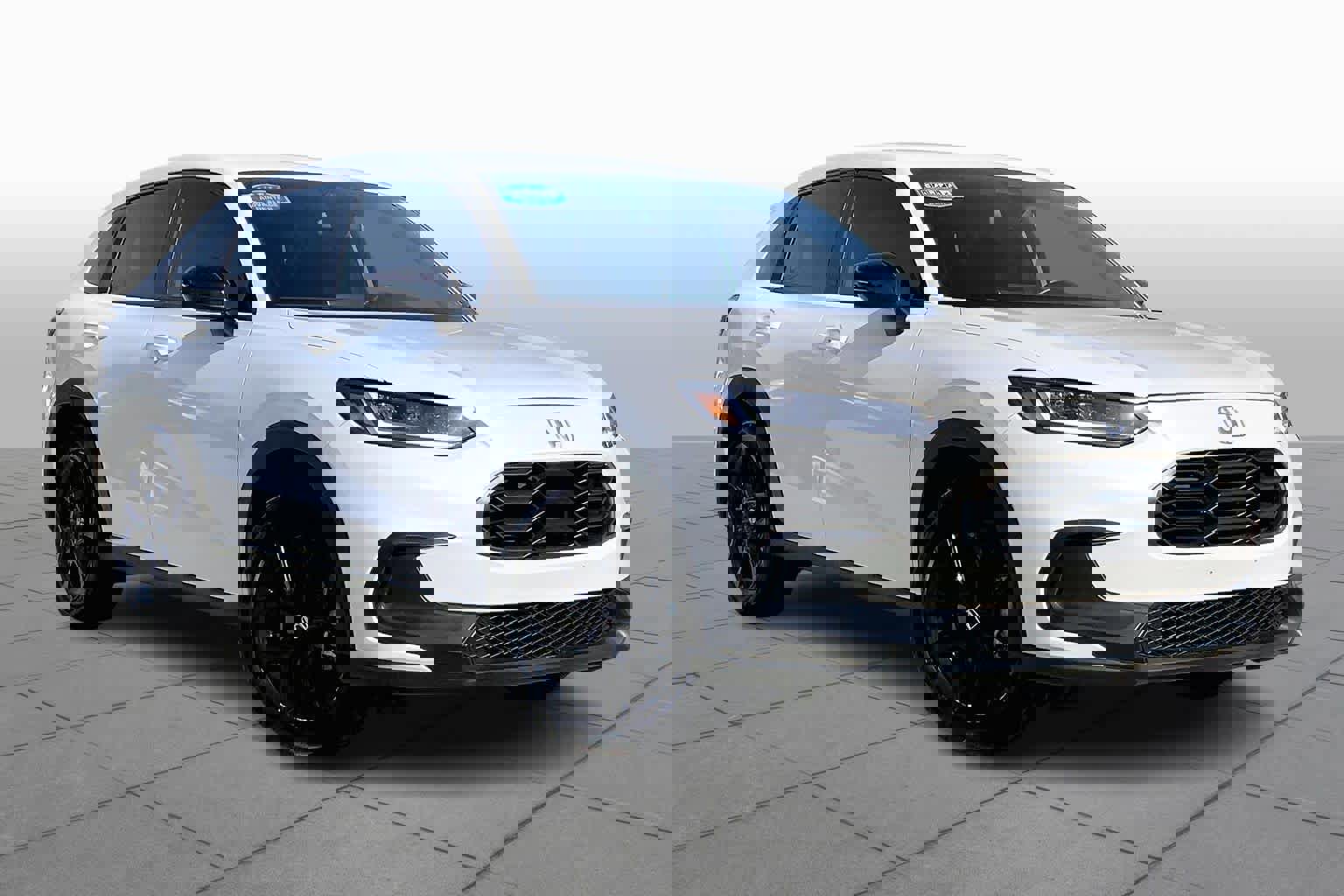 Used 2025 Honda HR-V Sport image 3