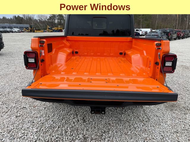 Used 2025 Jeep Gladiator Willys image 12