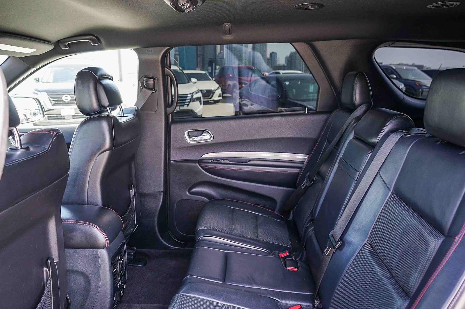 Used 2016 Dodge Durango R/T w/ Blacktop Package RWD image 36