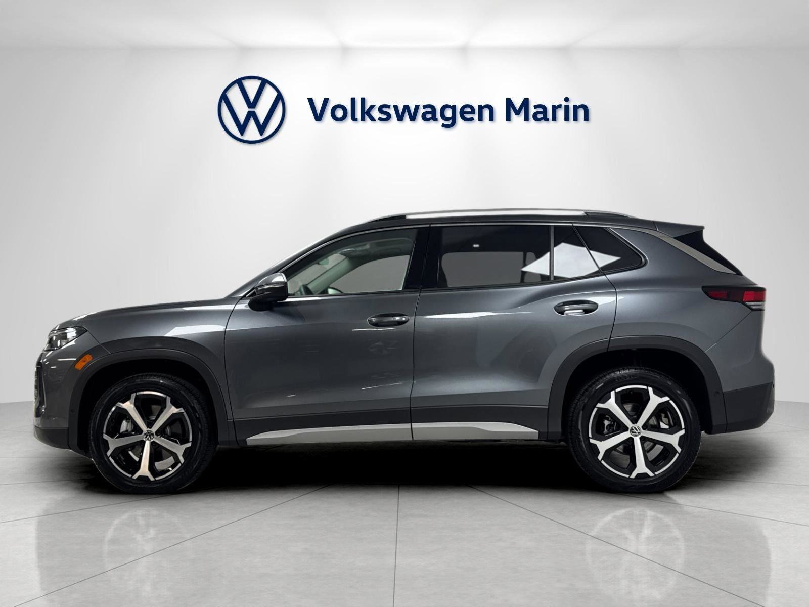 New 2026 Volkswagen Tiguan SE AWD/4WD image 2