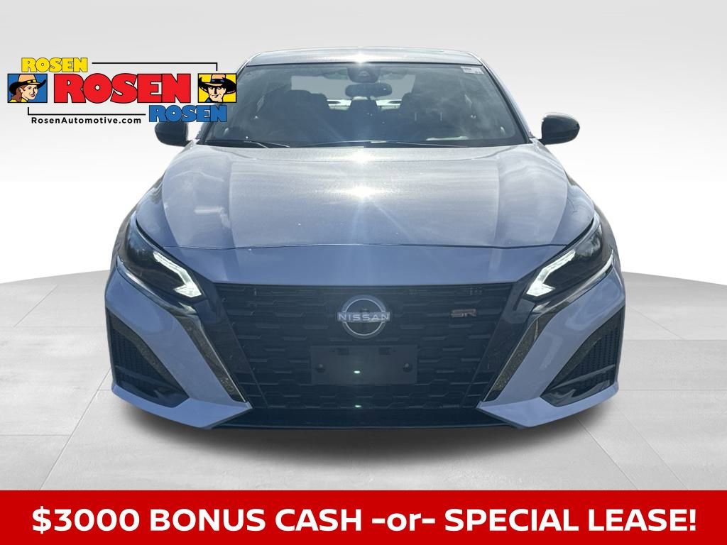 New 2025 Nissan Altima 2.5 SR w/ SR Premium Package image 8