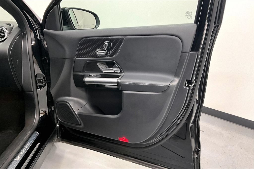 Used 2025 Mercedes-Benz GLA 250 image 18