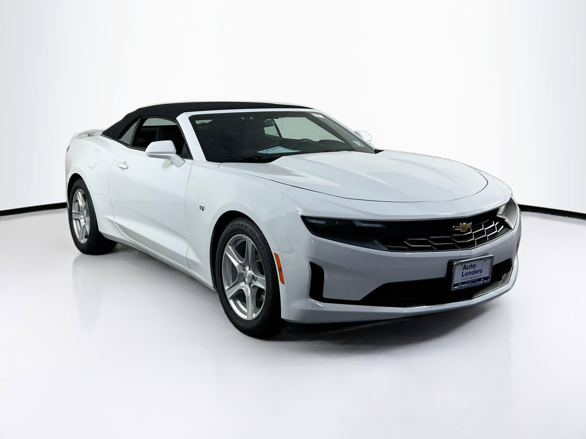 Used 2023 Chevrolet Camaro LT image 3