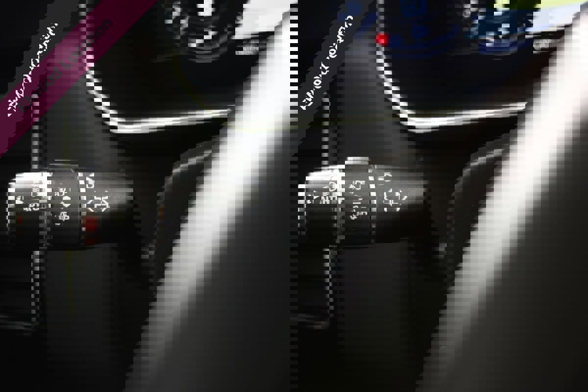 Used 2018 Land Rover Range Rover Sport HSE Dynamic image 27