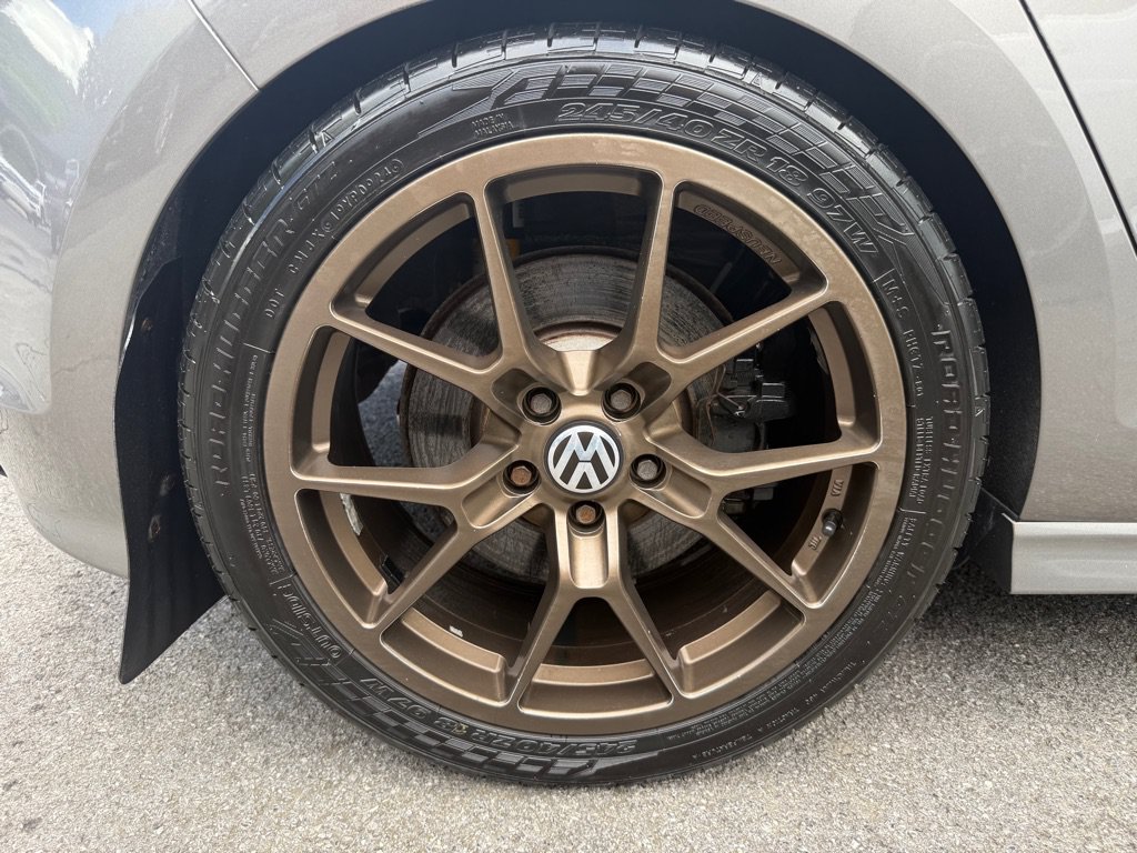 Used 2016 Volkswagen Golf 4-Door AWD/4WD image 23