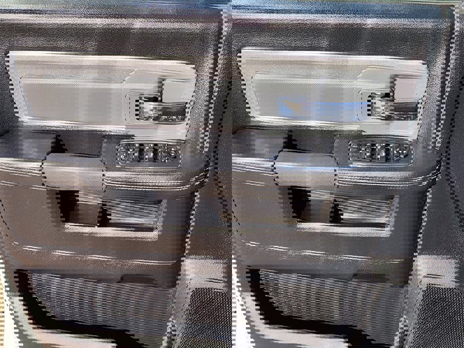 Used 2018 RAM 2500 Power Wagon w/ Comfort Group image 34