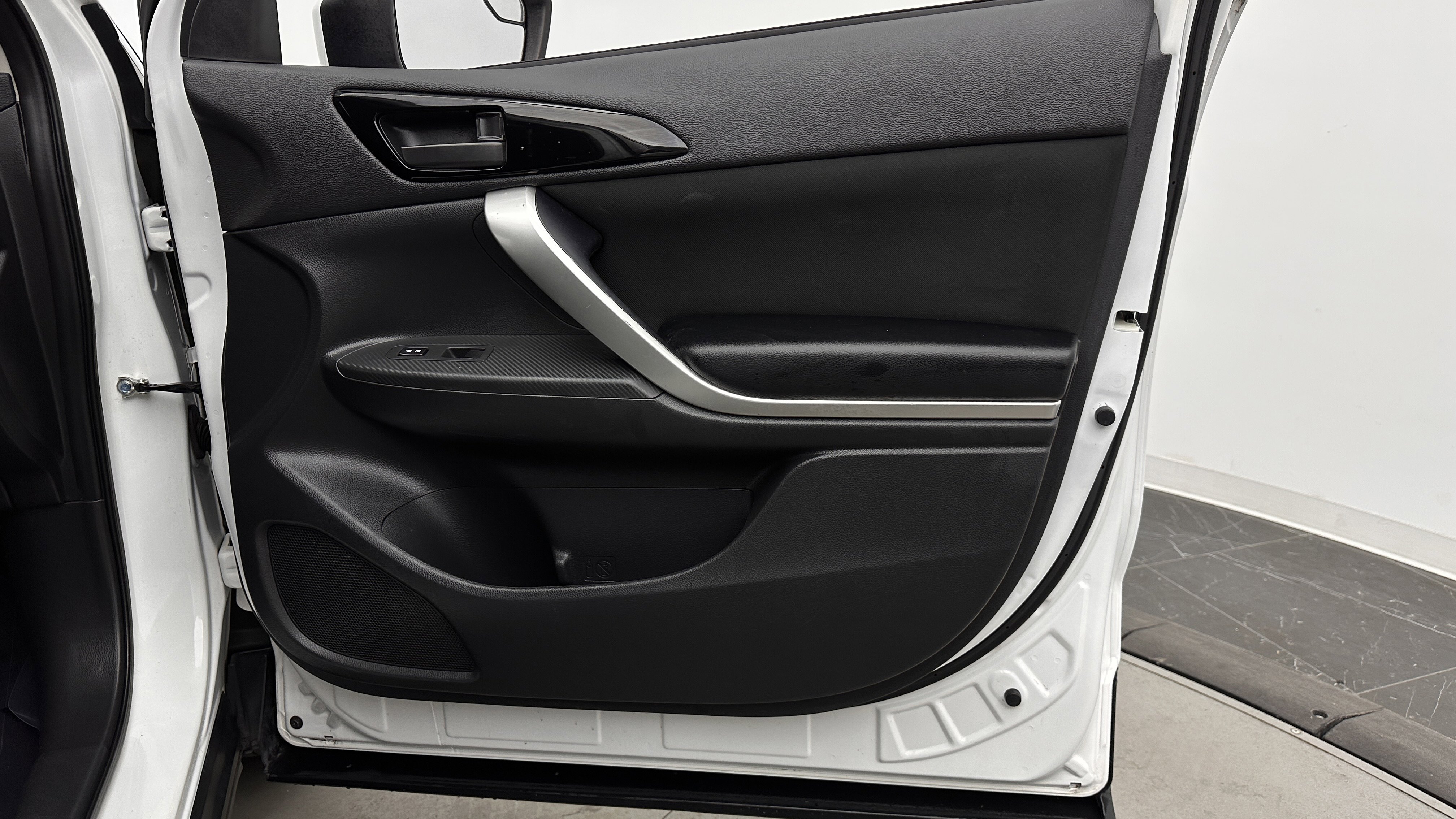 Used 2019 Mitsubishi Eclipse Cross ES AWD/4WD image 30