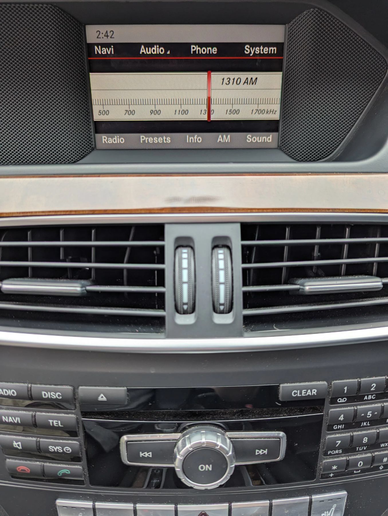 Used 2014 Mercedes-Benz C 250 Sedan image 3