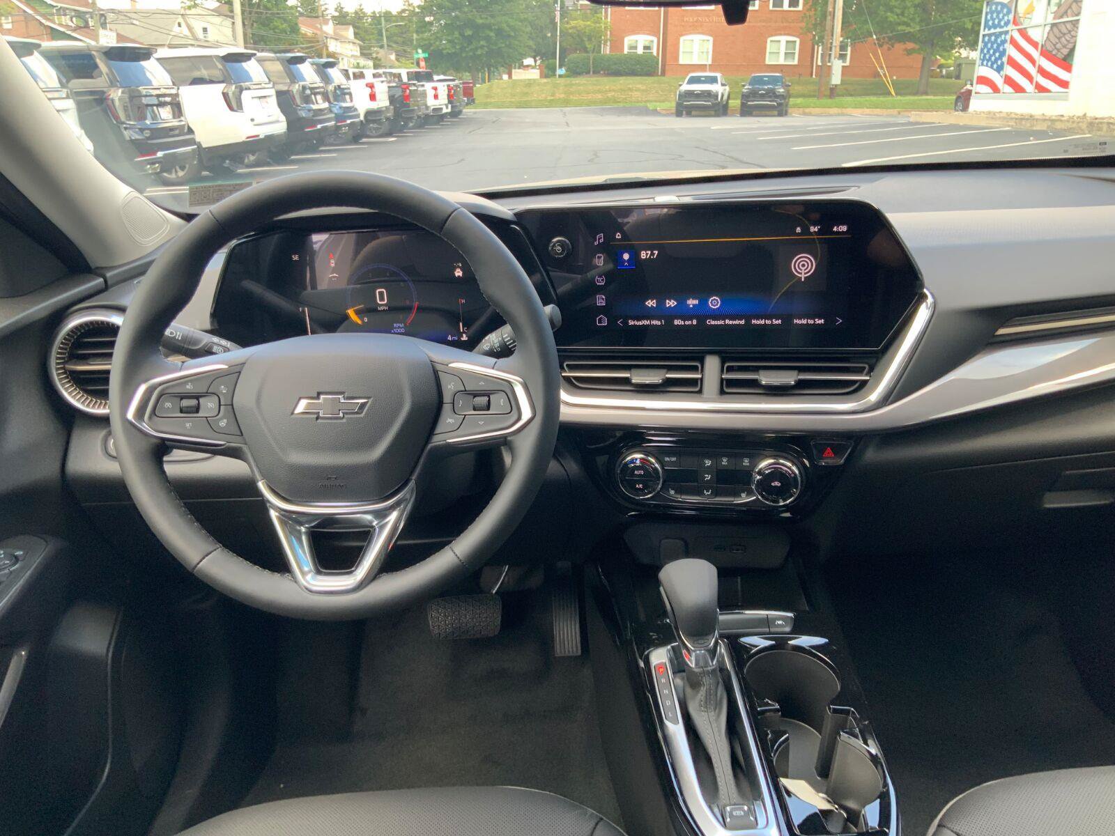New 2026 Chevrolet Trax ACTIV w/ Driver Confidence Package FWD image 16