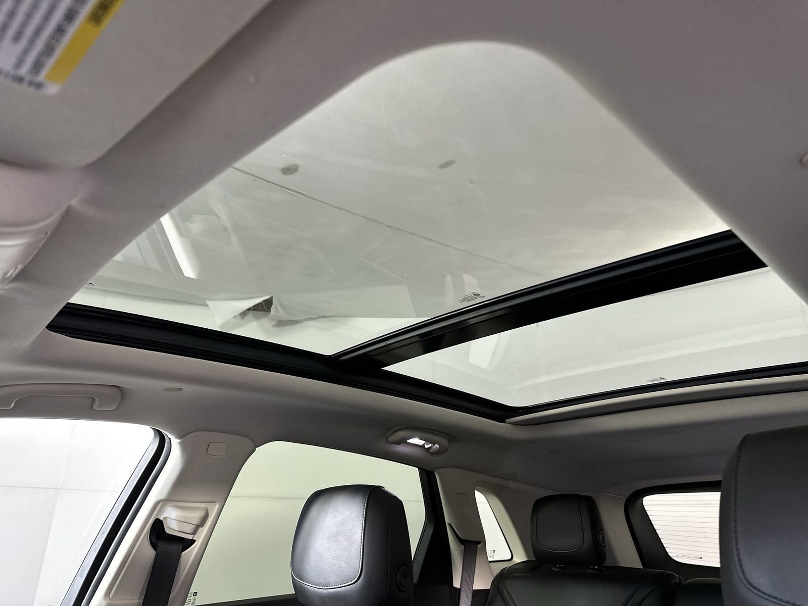 Used 2017 Cadillac XT5 Luxury w/ Driver Awareness Package image 26