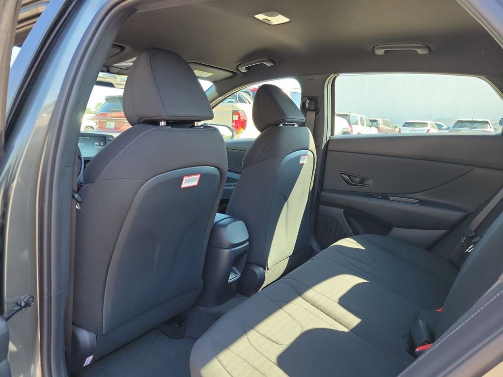 Used 2026 Hyundai Elantra Sport w/ Cargo Package FWD image 10