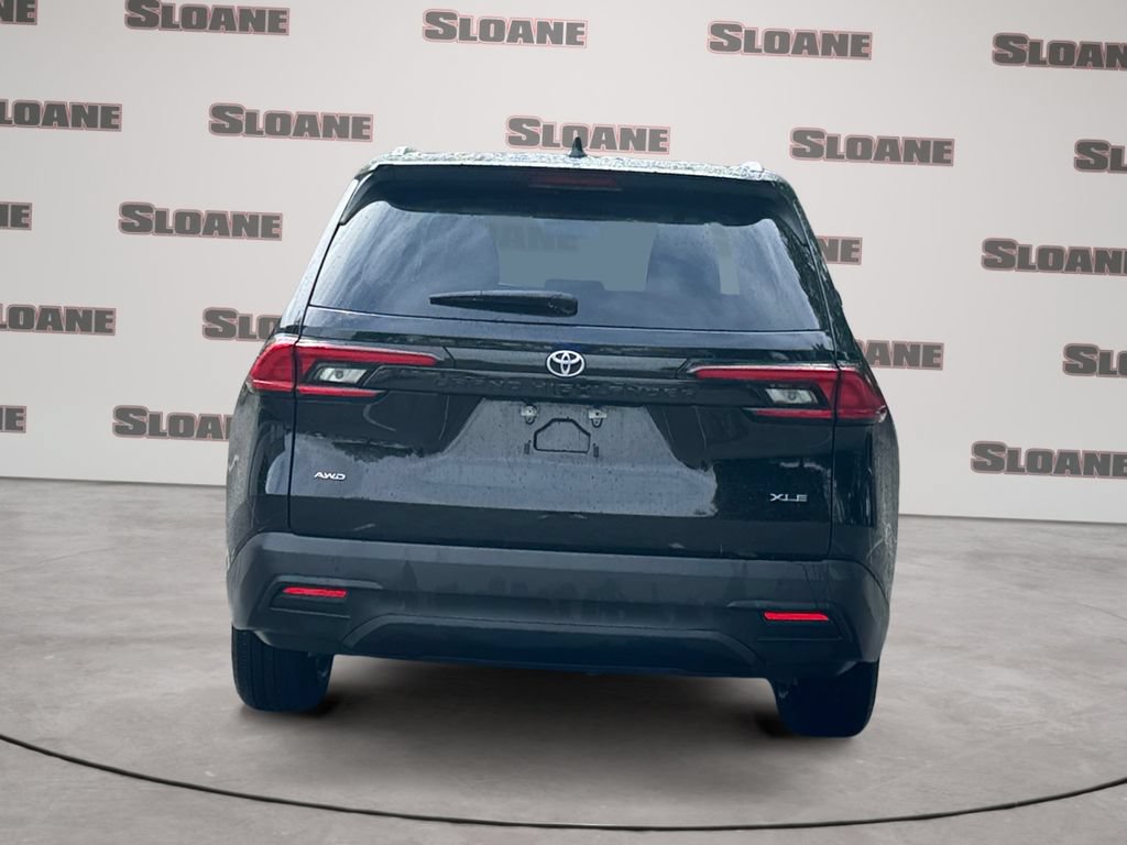 Used 2025 Toyota Grand Highlander AWD image 4
