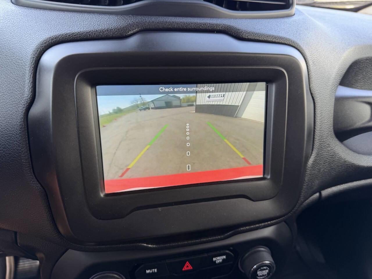 Used 2020 Jeep Renegade Latitude w/ Cold Weather Group AWD/4WD image 20