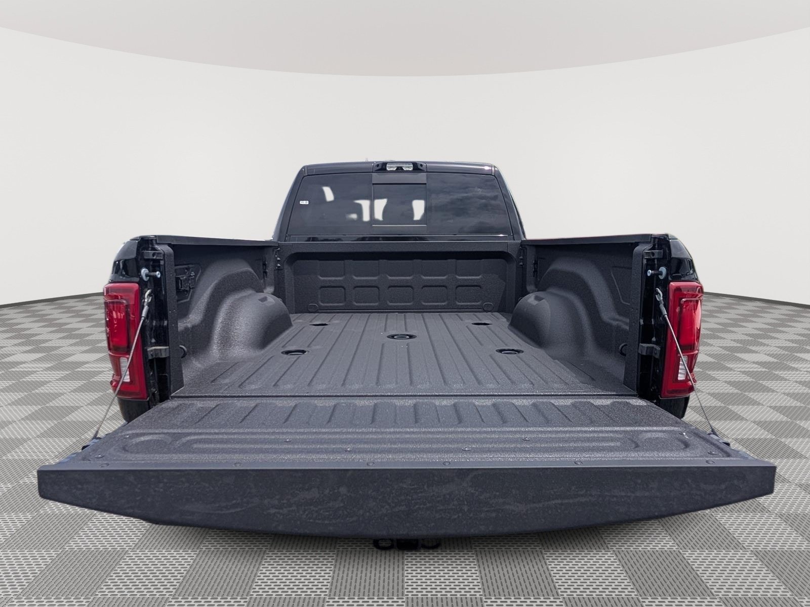 New 2026 RAM 2500 Laramie AWD/4WD image 11