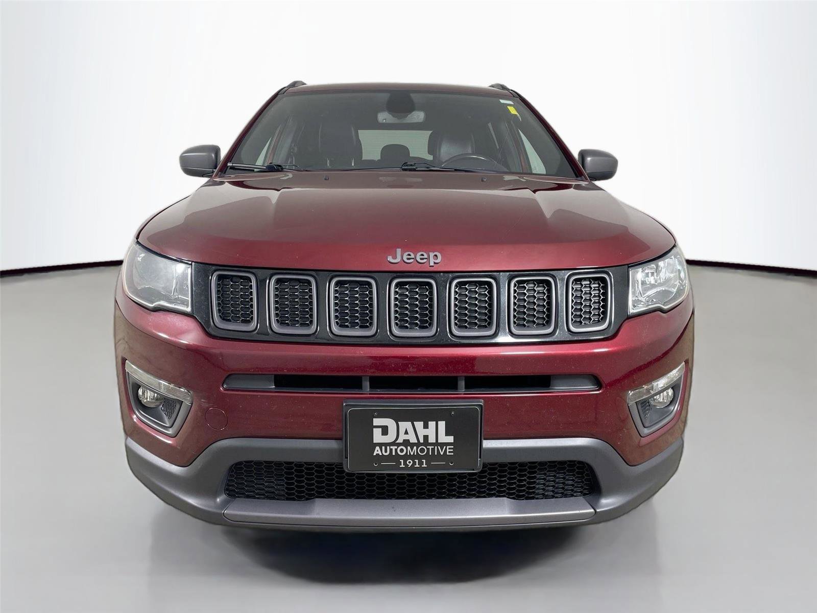 Used 2021 Jeep Compass Latitude image 3