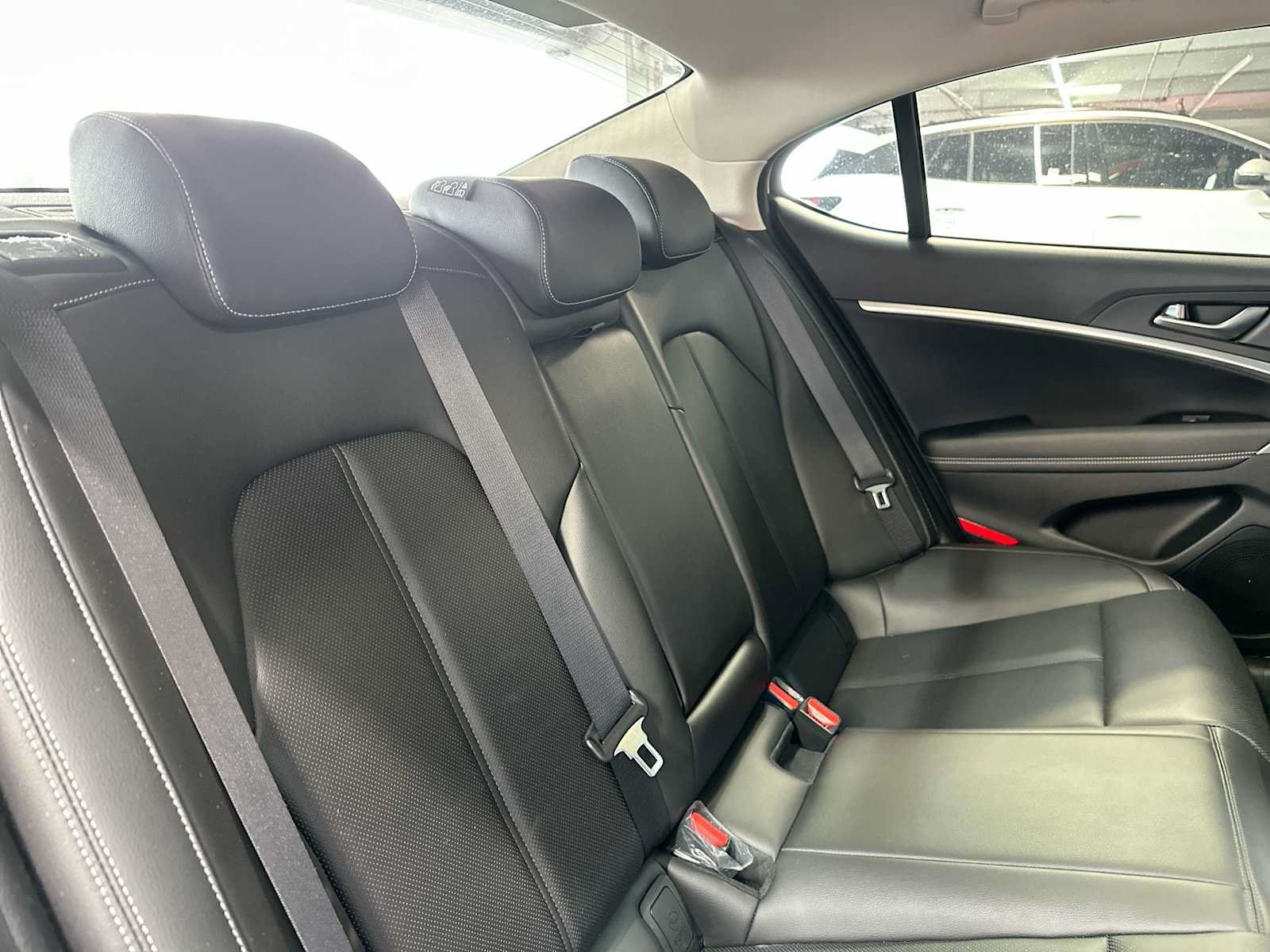 Used 2023 Genesis G70 2.0T RWD image 26