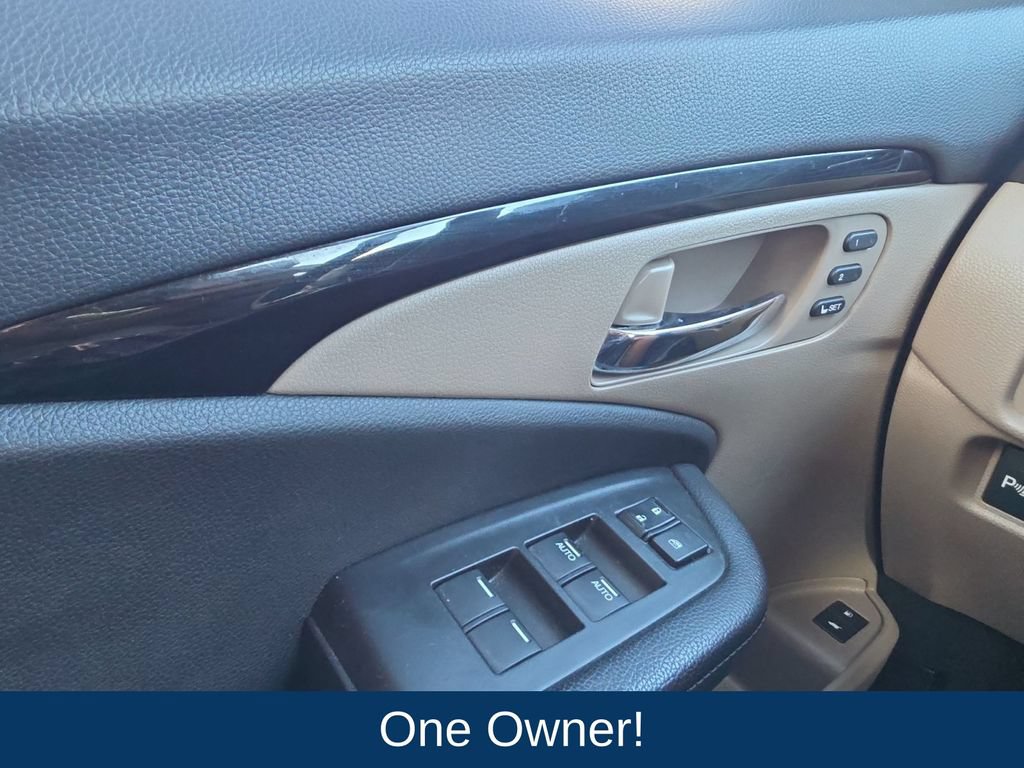 Used 2019 Honda Pilot Touring image 2