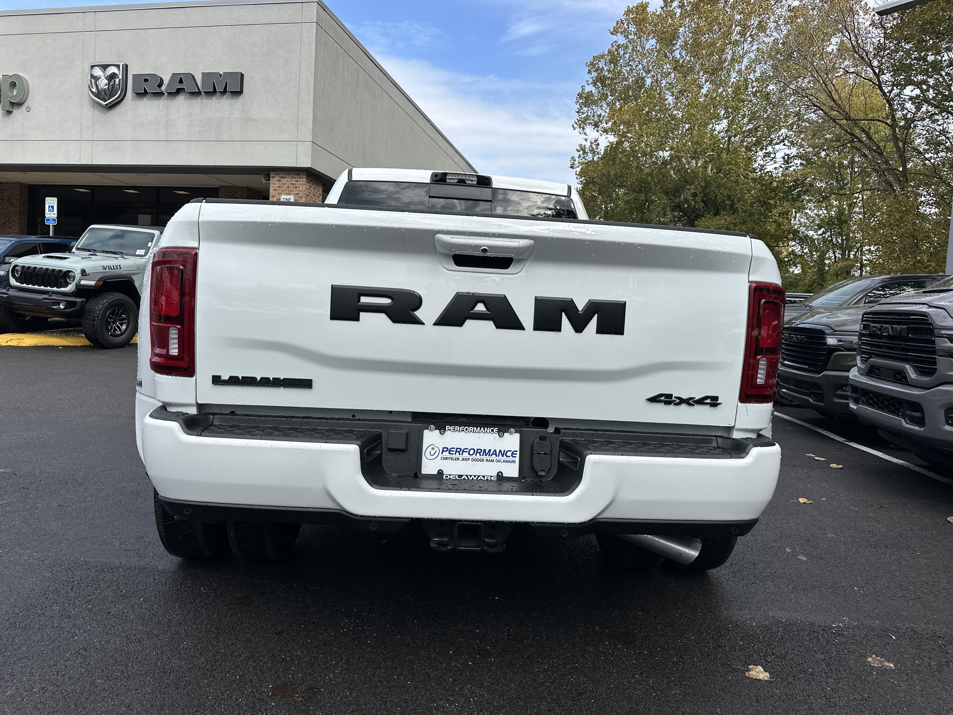 New 2027 RAM 3500 Laramie AWD/4WD image 18