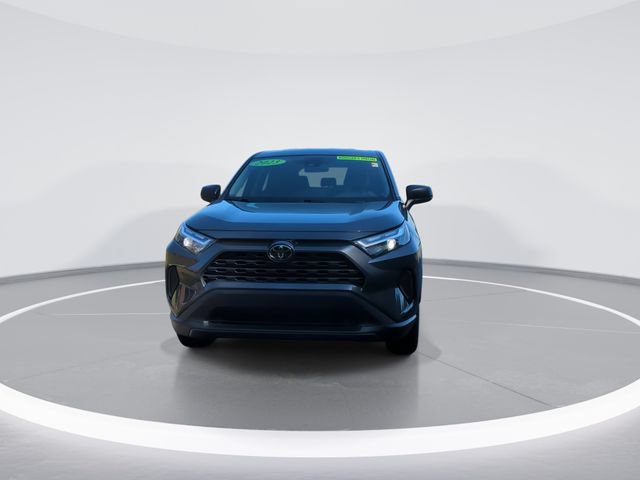Used 2023 Toyota RAV4 LE FWD image 3