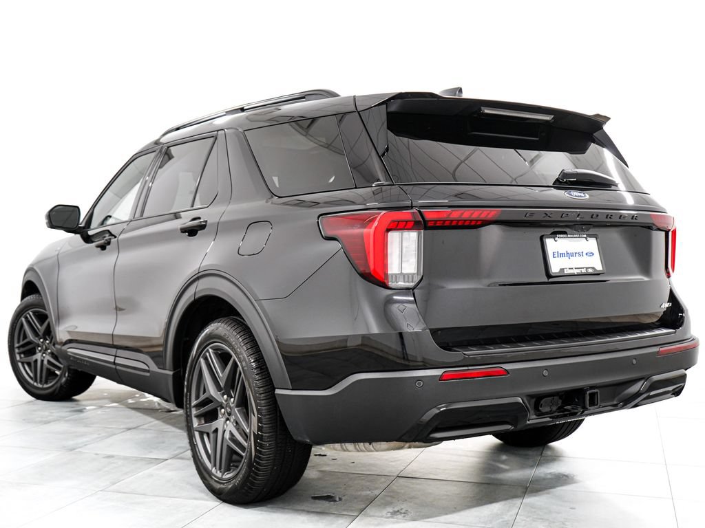 New 2026 Ford Explorer ST-Line w/ ST-Line Street Pack AWD/4WD image 6