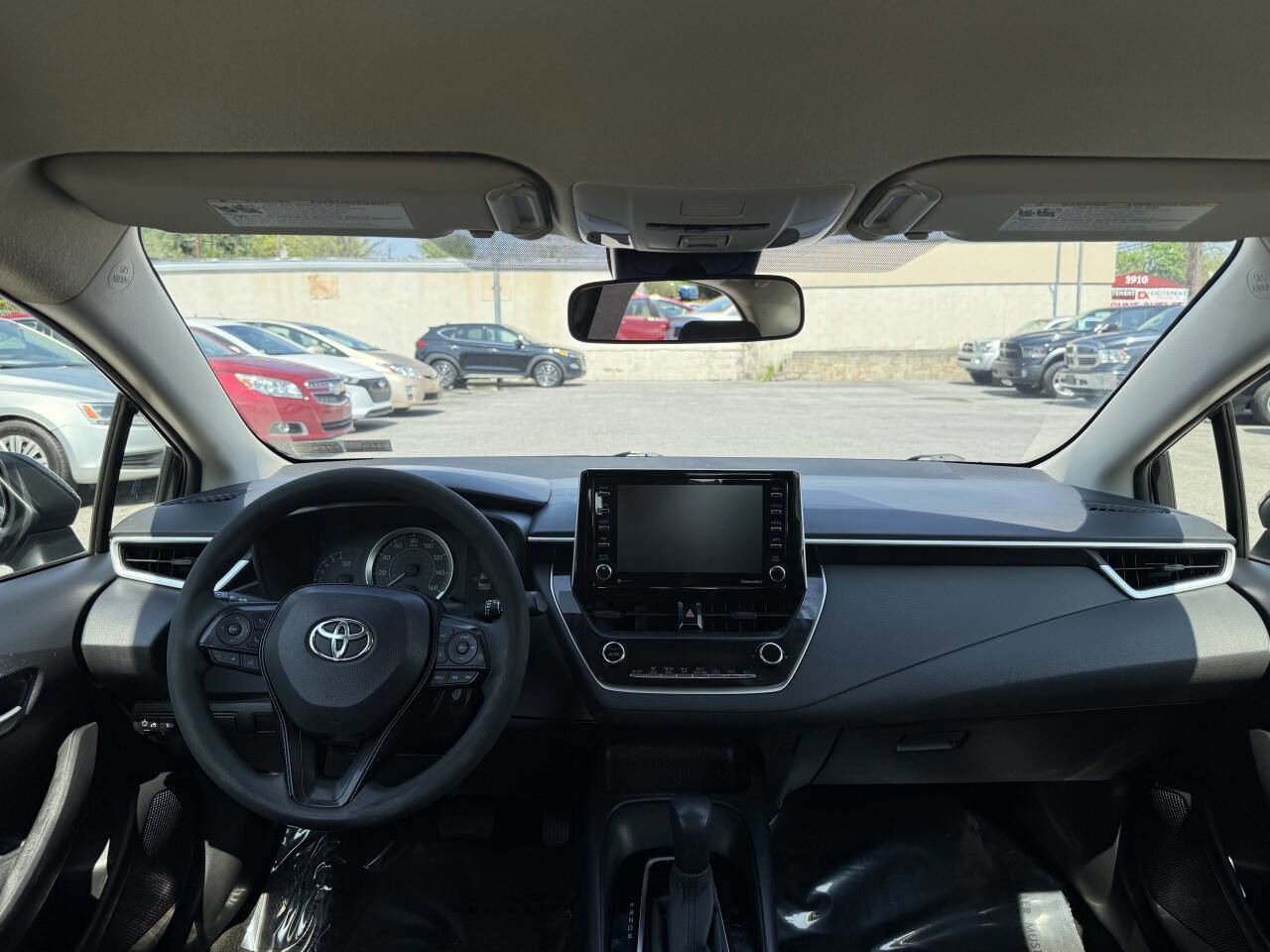 Used 2021 Toyota Corolla LE w/ Carpet Mat Package (TMS) FWD image 13