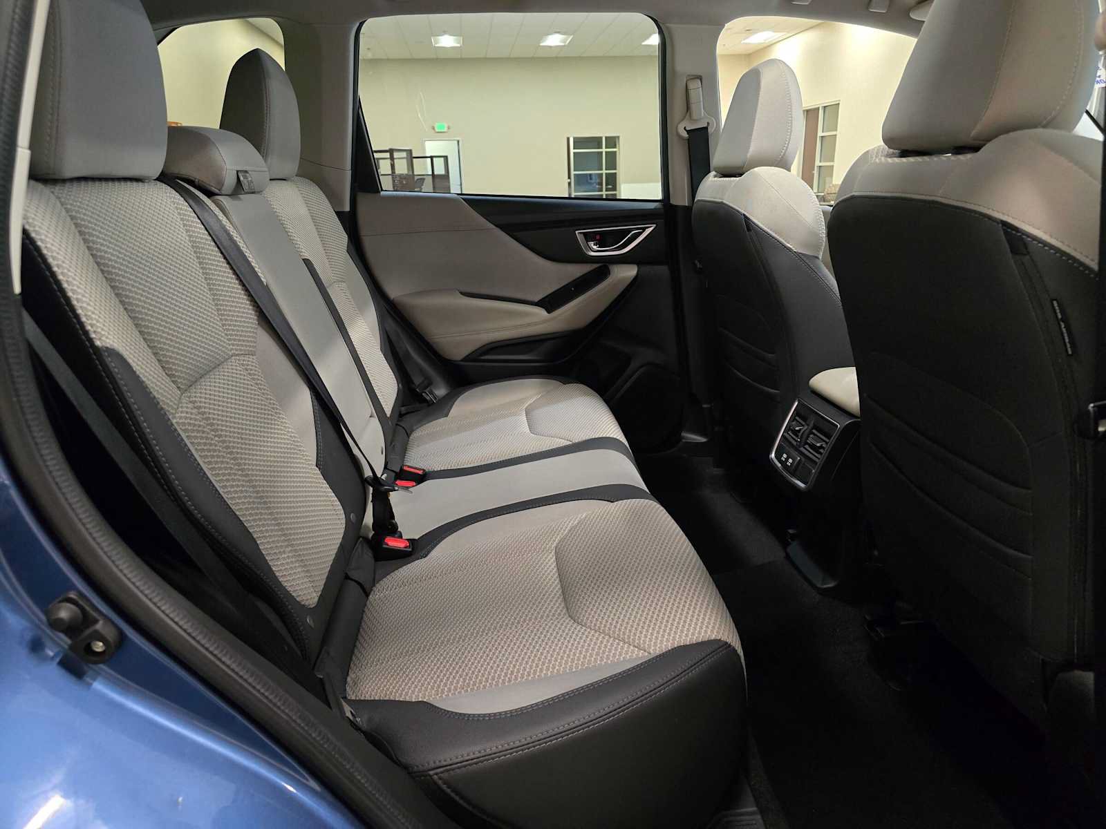 Used 2023 Subaru Forester Premium AWD/4WD image 26