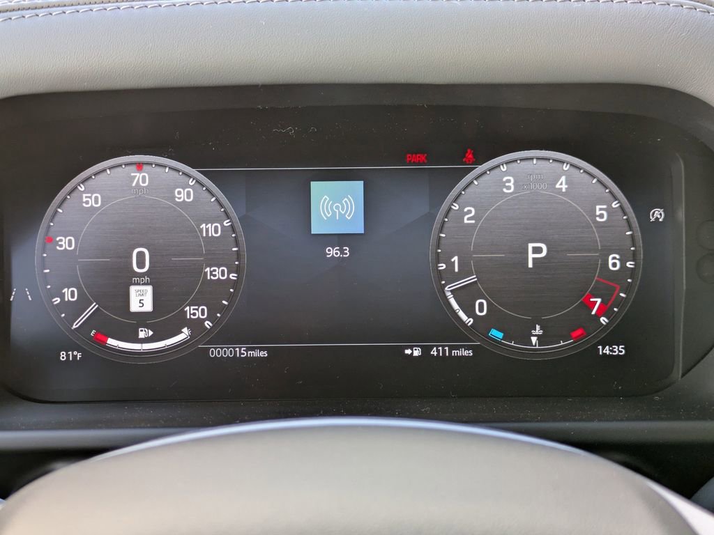 New 2026 Land Rover Defender 110 X-Dynamic SE image 29