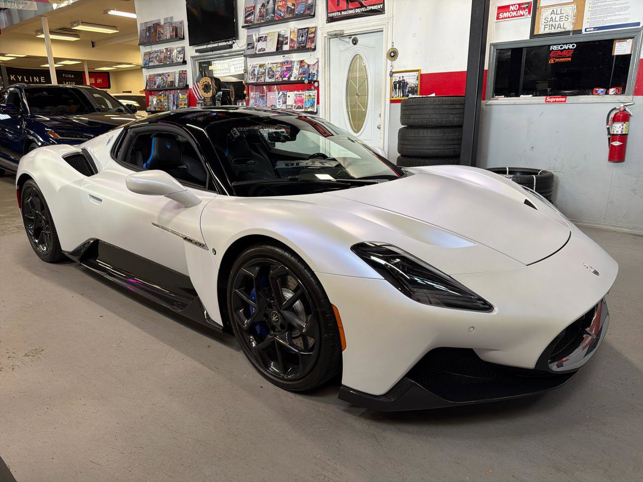 Used 2022 Maserati MC20 Coupe image 3