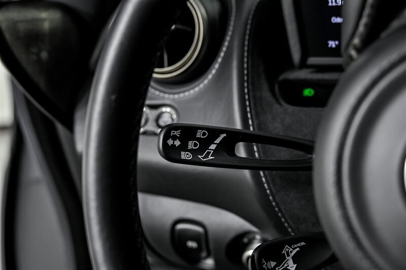 Used 2019 McLaren 720S RWD image 26