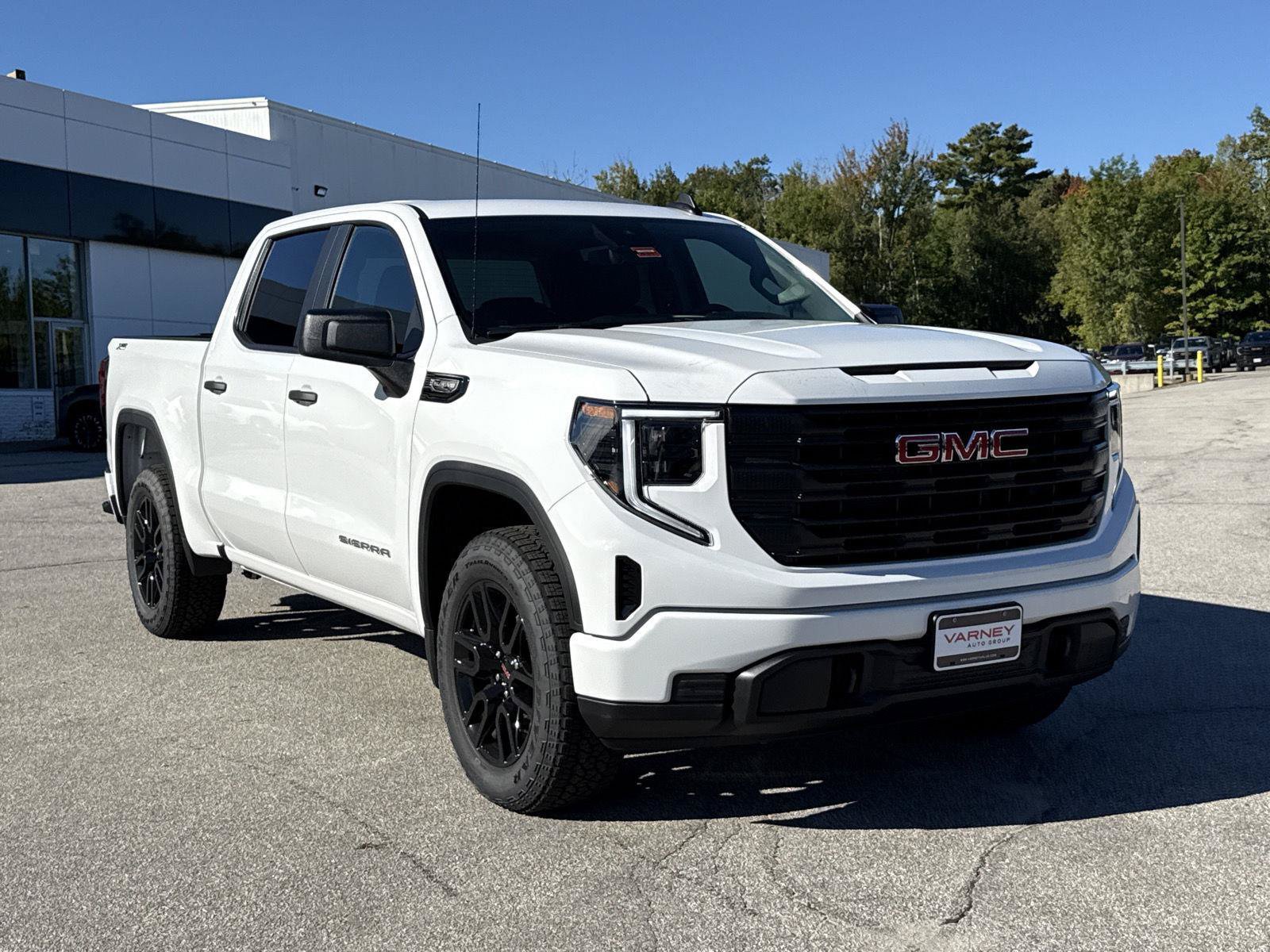 New 2026 GMC Sierra 1500 Pro w/ Graphite Edition AWD/4WD image 3