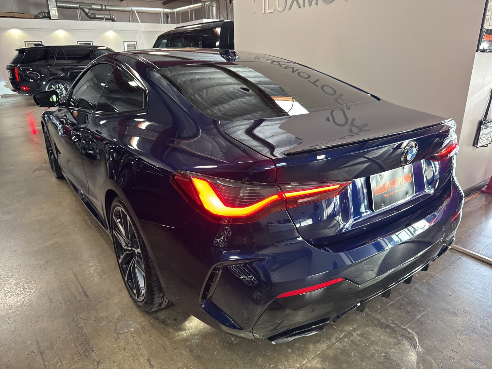 Used 2024 BMW M440i Coupe w/ Premium Package image 8