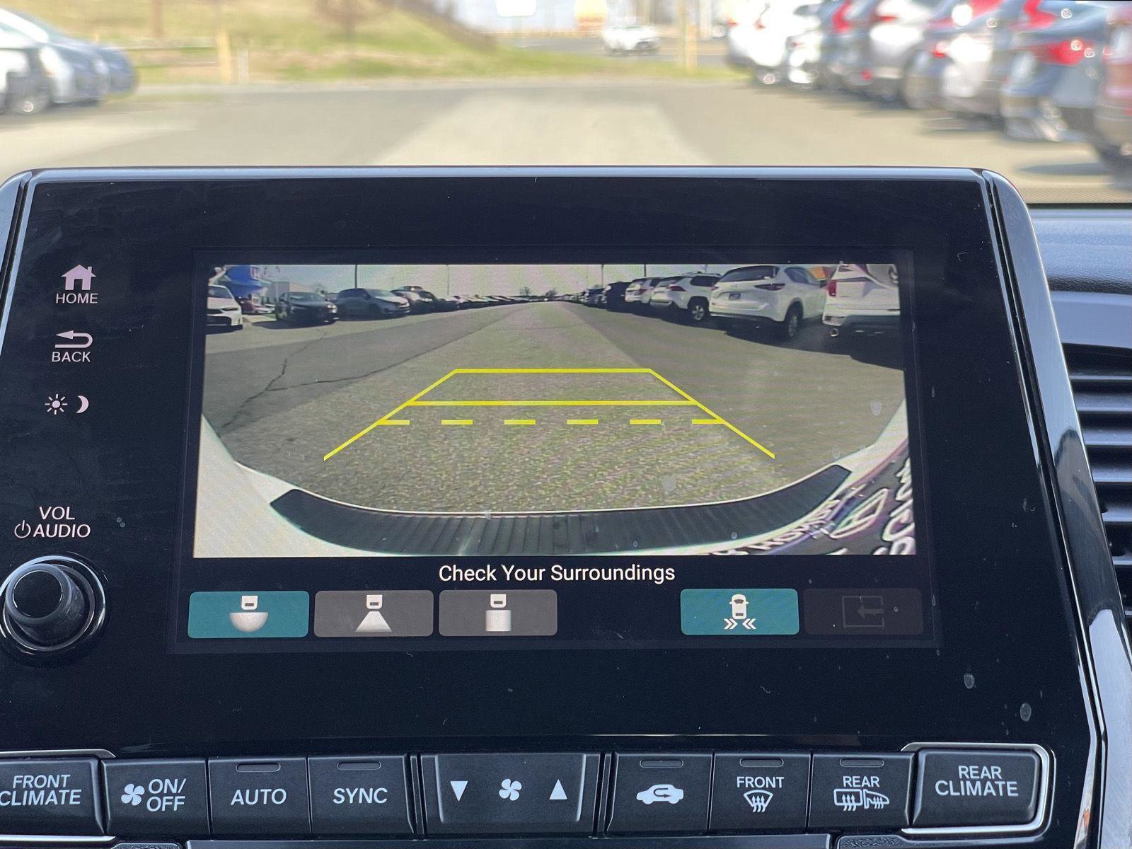 Used 2023 Honda Odyssey Touring image 10