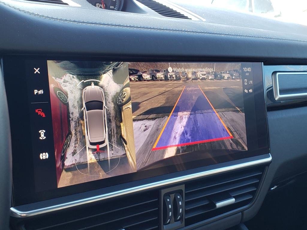 Used 2022 Porsche Cayenne GTS w/ Sport Chrono Package (8LH) image 26