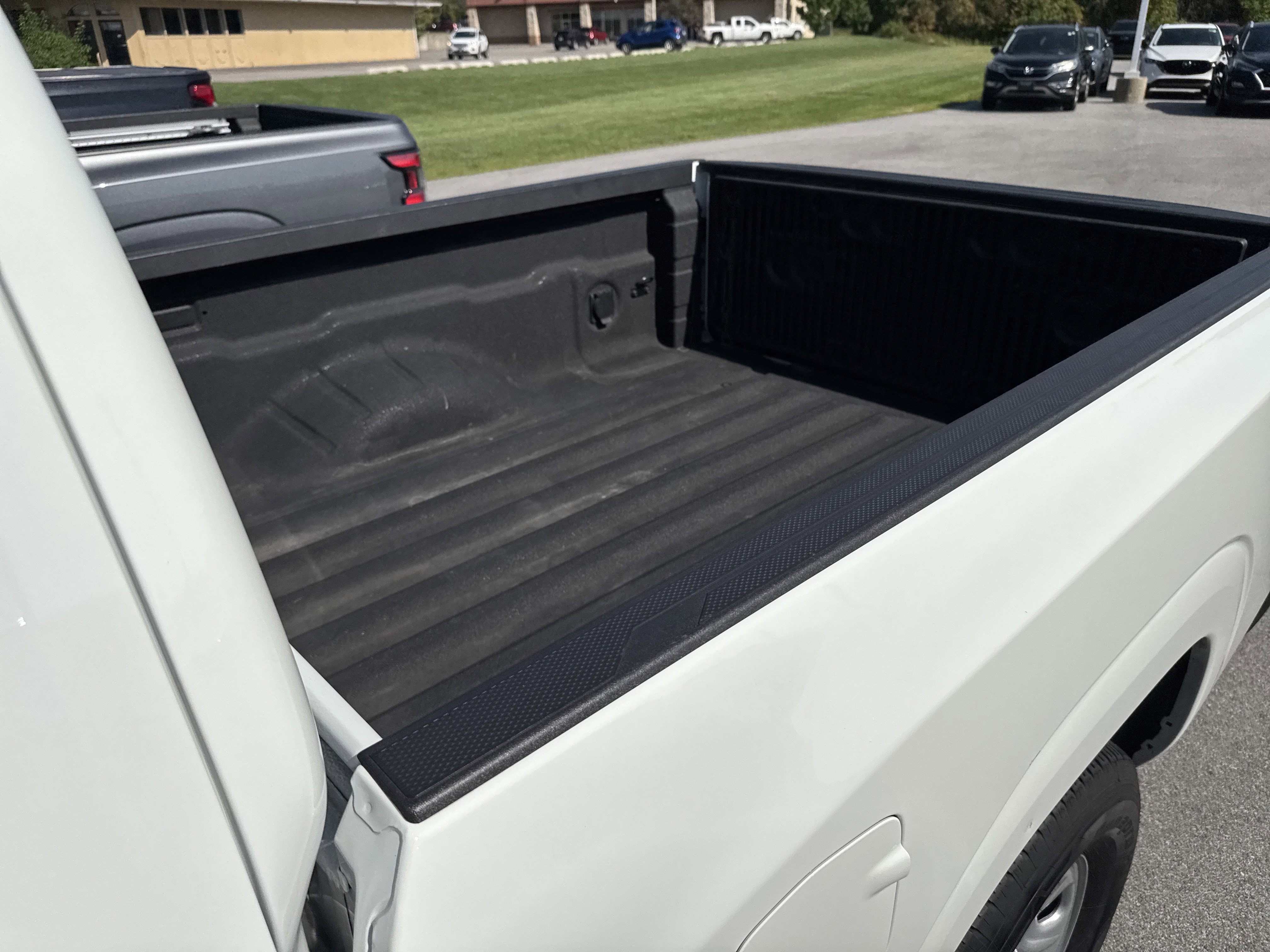 Used 2024 Nissan Frontier S w/ S Utility Package image 38