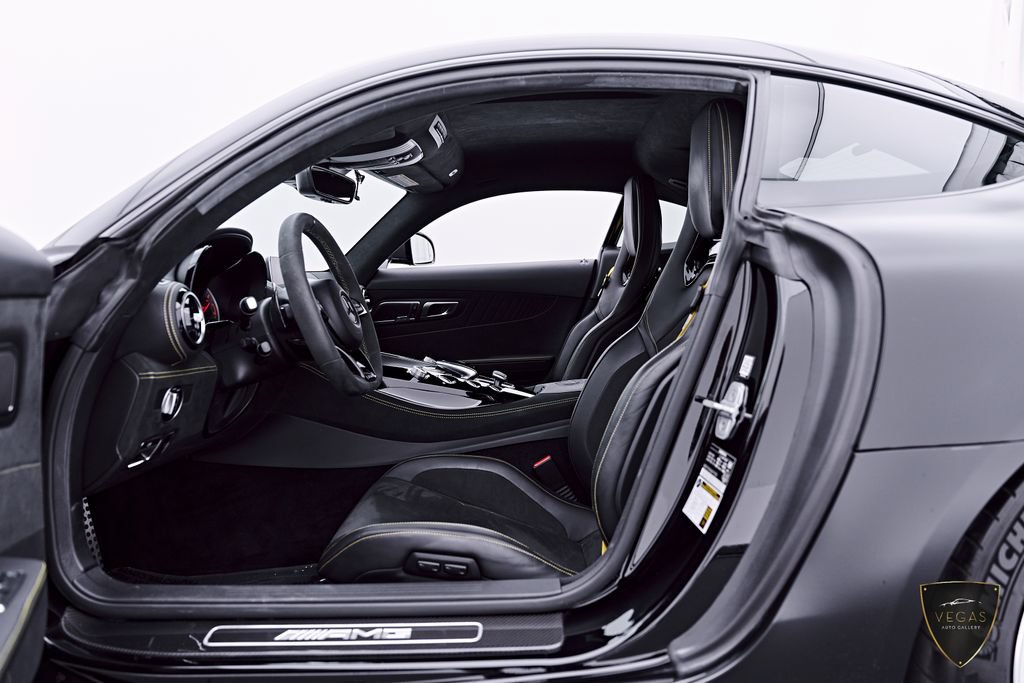 Used 2018 Mercedes-Benz AMG GT R image 44