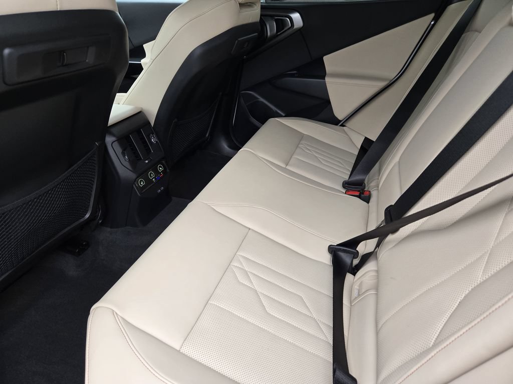 Certified 2026 BMW X3 M50 w/ Premium Package AWD/4WD image 32